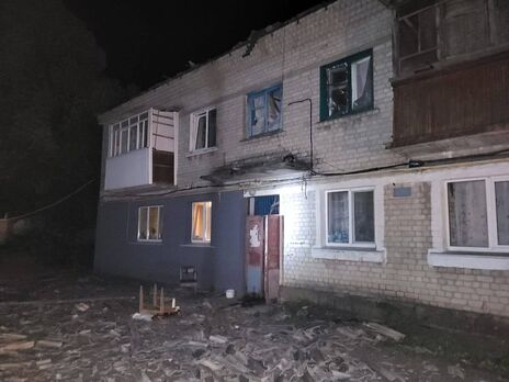 Росіяни обстріляли прикордонні та прифронтові райони Харківської області, виникла пожежа, поранено мирного жителя – ОВА