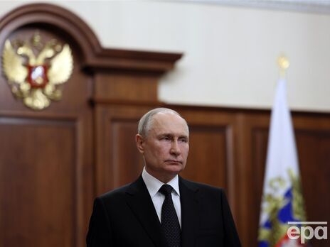 Путин подписал закон о штрафах и аресте россиян за 
