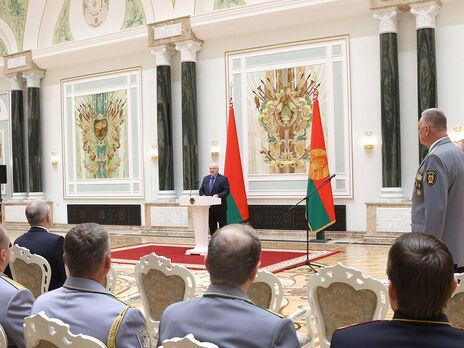Лукашенко тоже выступил с обращением. Заявил, что ему было 