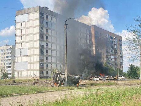 Окупанти завдали удару по житловому масиву Первомайського Харківської області, постраждалих – десятки. Фоторепортаж