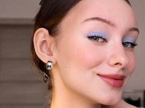 Как сделать ежедневный макияж с голубыми тенями