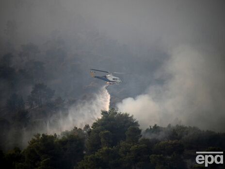 Из-за жары начались масштабные лесные пожары в Греции. С острова Родос эвакуировали 30 тыс. человек. Фоторепортаж