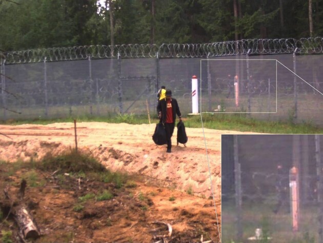 Латвия обвинила Беларусь в повреждении забора на границе и незаконной переправке мигрантов