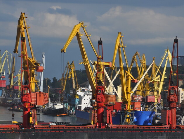 Федерация работодателей призвала разблокировать порты для всех видов продукции: это даст Украине более 200 млрд грн налогов