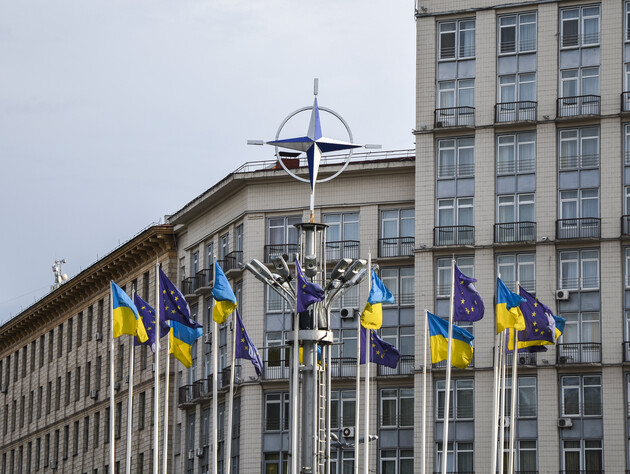 Членство України в НАТО більшість українців вважає пріоритетнішим, аніж вступ у ЄС – опитування