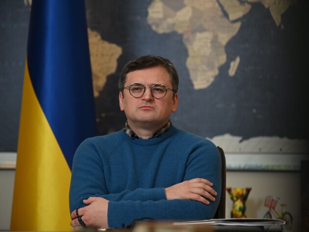 Кулеба заявил, что Украине нужно разрешить множественное гражданство 