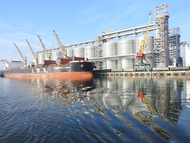 Посадовці заблокували роботу українського морського коридору – Українська зернова асоціація