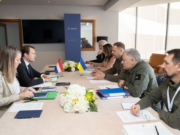 Україна та Нідерланди розпочали консультації щодо угоди про гарантії безпеки