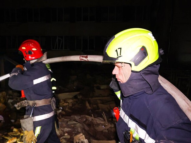В Одессе обломками сбитого беспилотника оккупантов ранены два человека, произошел пожар – ОВА