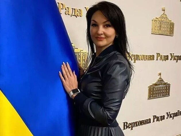 Справу щодо нардепки Марченко і її помічниці передано до суду. Їх підозрюють в отриманні $11,3 тис. за сприяння в незаконному перетині кордону