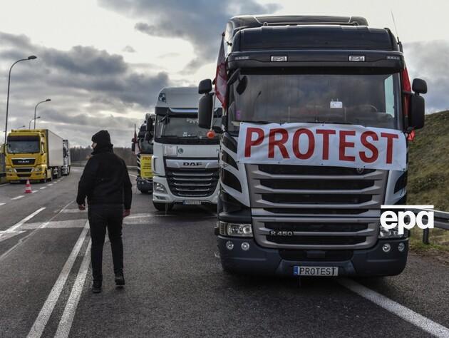 Власти Дорогуска запретили польским перевозчикам заблокировать границу с Украиной