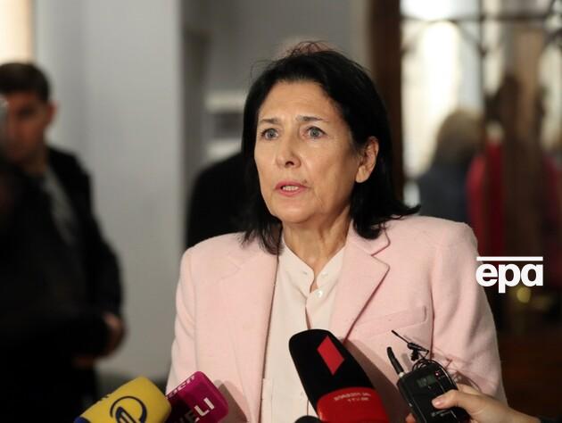 Зурабишвили заявила, что не отказывалась помиловать Саакашвили