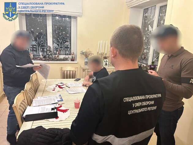Чиновник киевской мэрии помогал столичным депутатам уклоняться от военной службы – ГБР