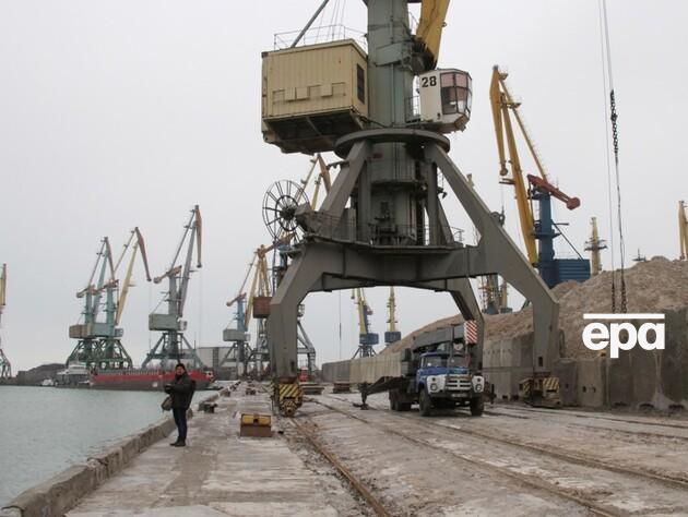 Оккупанты завозят в порт Бердянск оружие, а вывозят – краденый металлолом