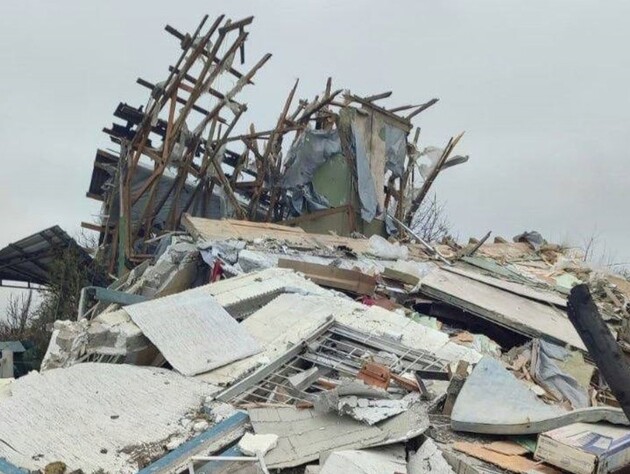 Уламки збитої російської ракети повністю зруйнували будинок у Дніпровському районі, ще 16 – пошкоджені – ОВА