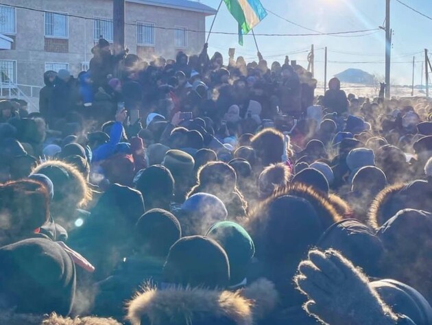 В Башкортостане прошел пятитысячный протест из-за суда над активистом. Его назвали одним из крупнейших в РФ с начала войны против Украины