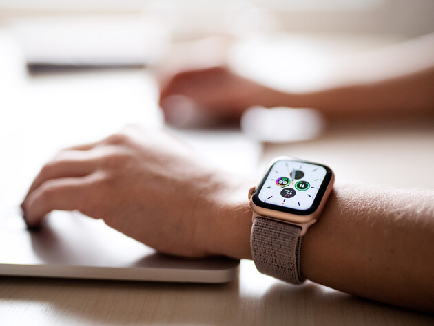 У двох моделях Apple Watch вимкнуть функцію вимірювання рівня кисню у крові через патентний спір