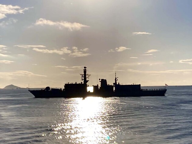 У Бахрейні зіткнулося два судна ВМС Великобританії. Відео