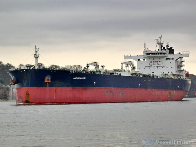 Хуситы снова ударили по танкеру с российской нефтью. Bloomberg пишет, что это самое масштабное нападение хуситов на нефтеналивное судно