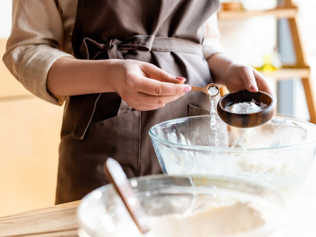 Замените этим разрыхлитель – и тесто получится воздушным и мягким. Проверенный кулинарный лайфхак без использования соды