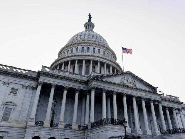 Сенат США окончательно поддержал пакетный законопроект с $95,3 млрд помощи Украине, Израилю и Тайваню. Его должна утвердить Палата представителей 