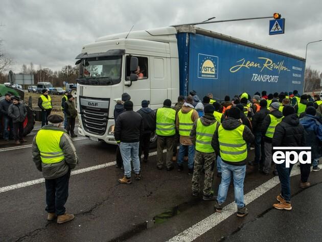 На кордоні через протест польських фермерів зібралося понад 3 тис. вантажівок – Держприкордонслужба України
