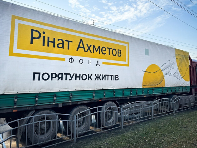 Для переселенців в Одесі Фонд Ріната Ахметова надіслав 2 тис. продуктових наборів