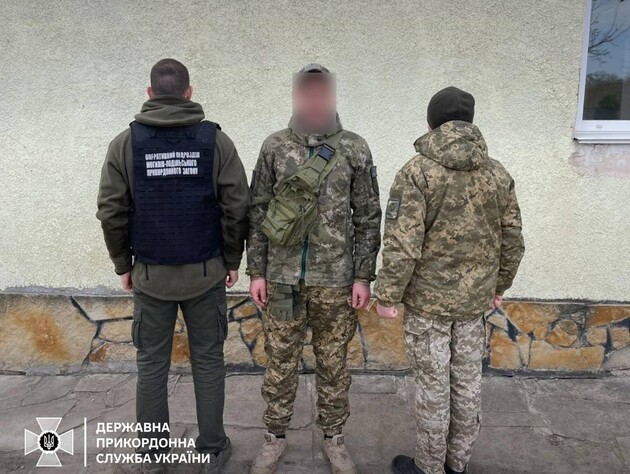 Прикордонники затримали у Вінницькій області військового. Його підозрюють у тому, що він зливав дані про ЗСУ і прямував до Придністров'я