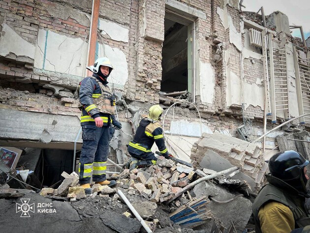 Ракетний удар по Києву: у Печерському районі зруйновано спортзал, кількість постраждалих зросла до п'яти