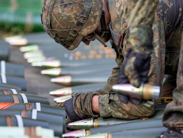 Дроны, вездеходы, снаряды для танков и артиллерии. Германия объявила о новом пакете военной помощи Украине и пообещала в будущем ракеты для Patriot