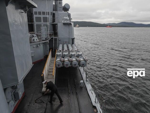 Россияне пытаются укрыть свои корабли от ударов украинских дронов в Новороссийске – британская разведка