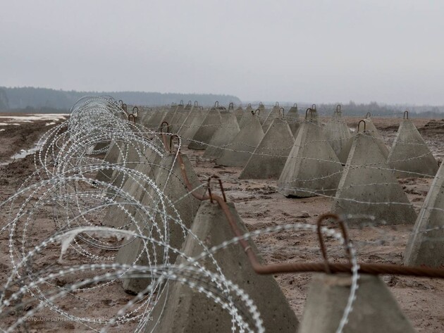 Київська ОВА заявила про посилення фортифікацій на кордоні