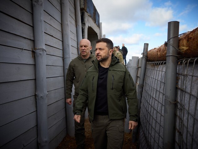 Зеленский проверил, как строятся украинские укрепления в Донецкой области