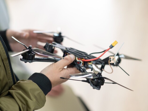 Оккупанты принудительно будут обучать запорожских детей управлять дронами – ОВА
