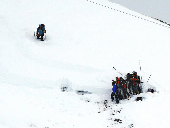 У французьких Альпах лавина накрила групу лижників, четверо загиблих