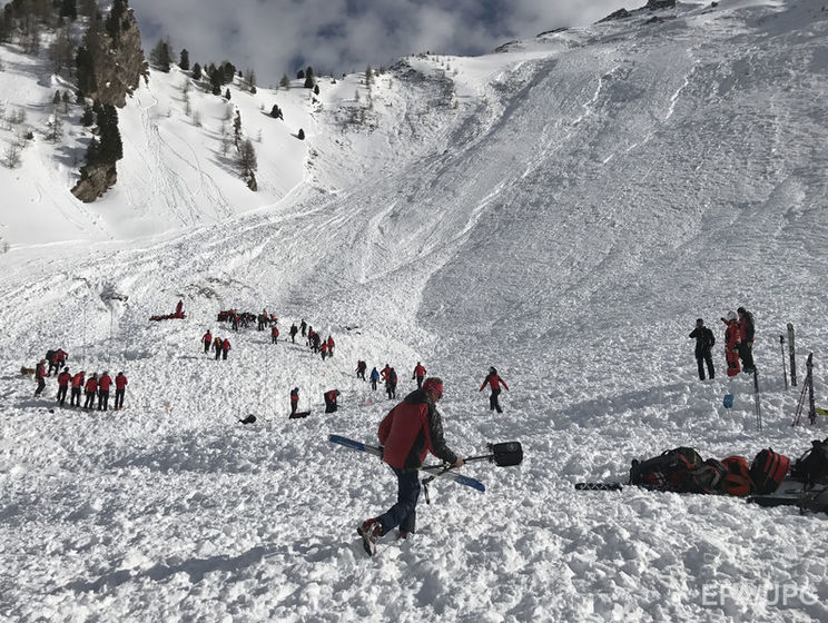 В австрійських Альпах зійшла лавина, загинули четверо туристів