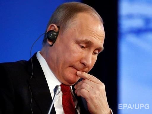Путин заявил, что эмбарго в отношении западных товаров "явно помогает" России 