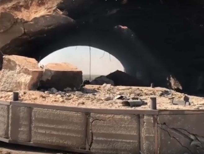 Появились первые кадры с разбомбленной ракетами США авиабазы в Сирии. Видео