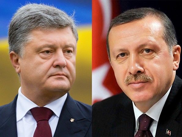 Порошенко обсудил с Эрдоганом сотрудничество после референдума в Турции