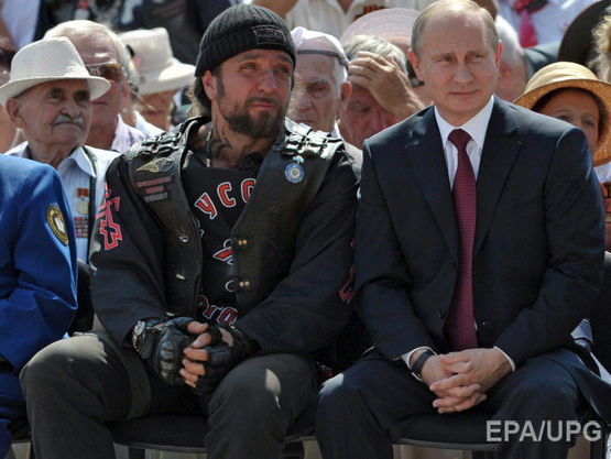 Путин досрочно поздравил байкера Хирурга с 9 Мая