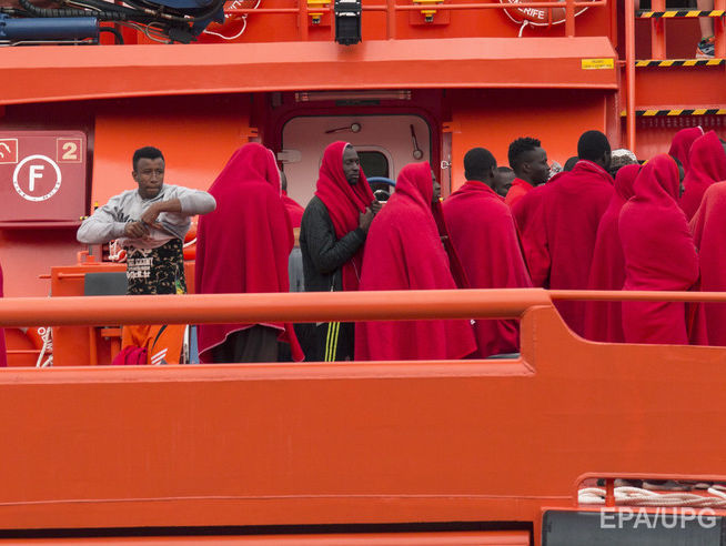 Около 80 мигрантов утонули в Средиземном море