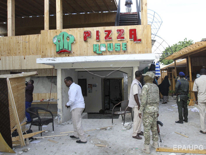 Число погибших в результате нападения на отель в Сомали выросло до 19
