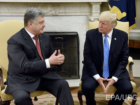 Трамп во время встречи с Порошенко обидел украинцев, неправильно назвав их страну – The Washington Post