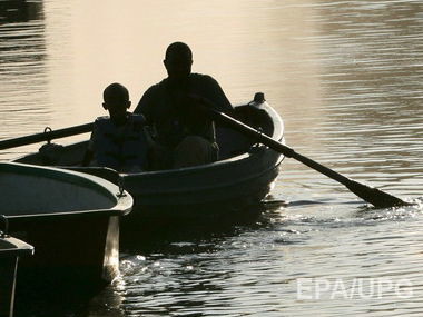 ﻿У Конго потонув човен із туристами, загинуло 27 людей