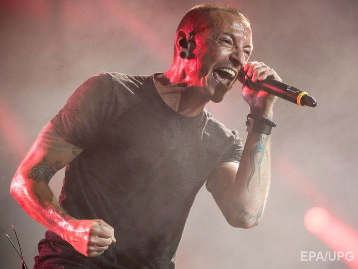 Покончил с собой вокалист группы Linkin Park Честер Беннингтон