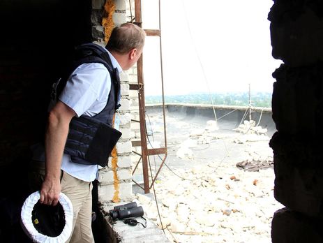 Представители Госдепа США посмотрели на разрушения в Авдеевке