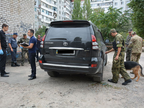 Попытку взорвать автомобиль николаевского депутата полиция квалифицировала как покушение на убийство