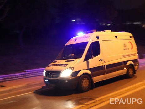 В результате взрыва автобуса в Турции ранены восемь человек