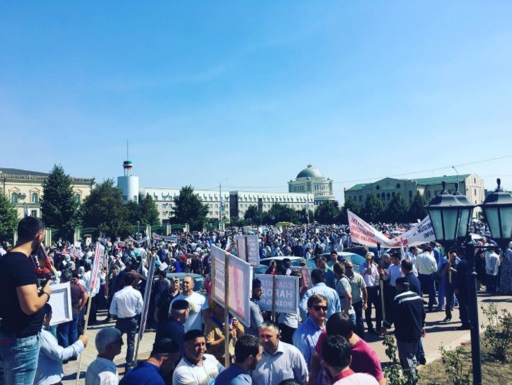 ﻿У Грозному на мітинг на підтримку мусульман М'янми вийшло 1,1 млн осіб – МВС Чечні