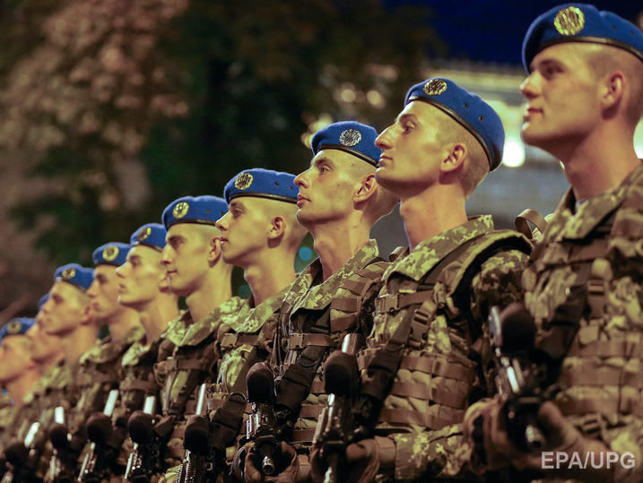 В октябре-ноябре на срочную воинскую службу в Украине призовут более 10 тысяч человек 